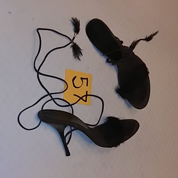 Heels - Picture 5 of 6